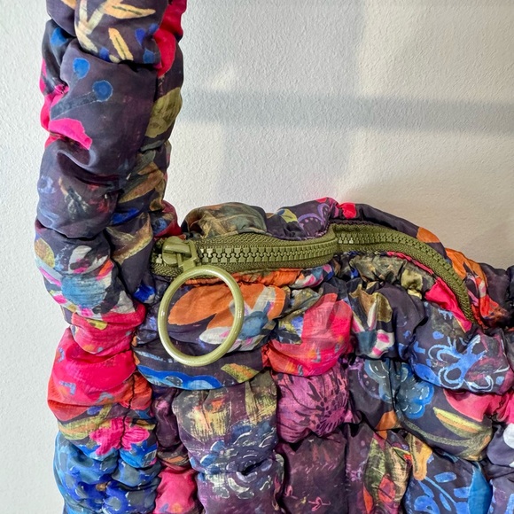 NWT Natural Life Quilted Puffer Bag - Picture 4 of 4